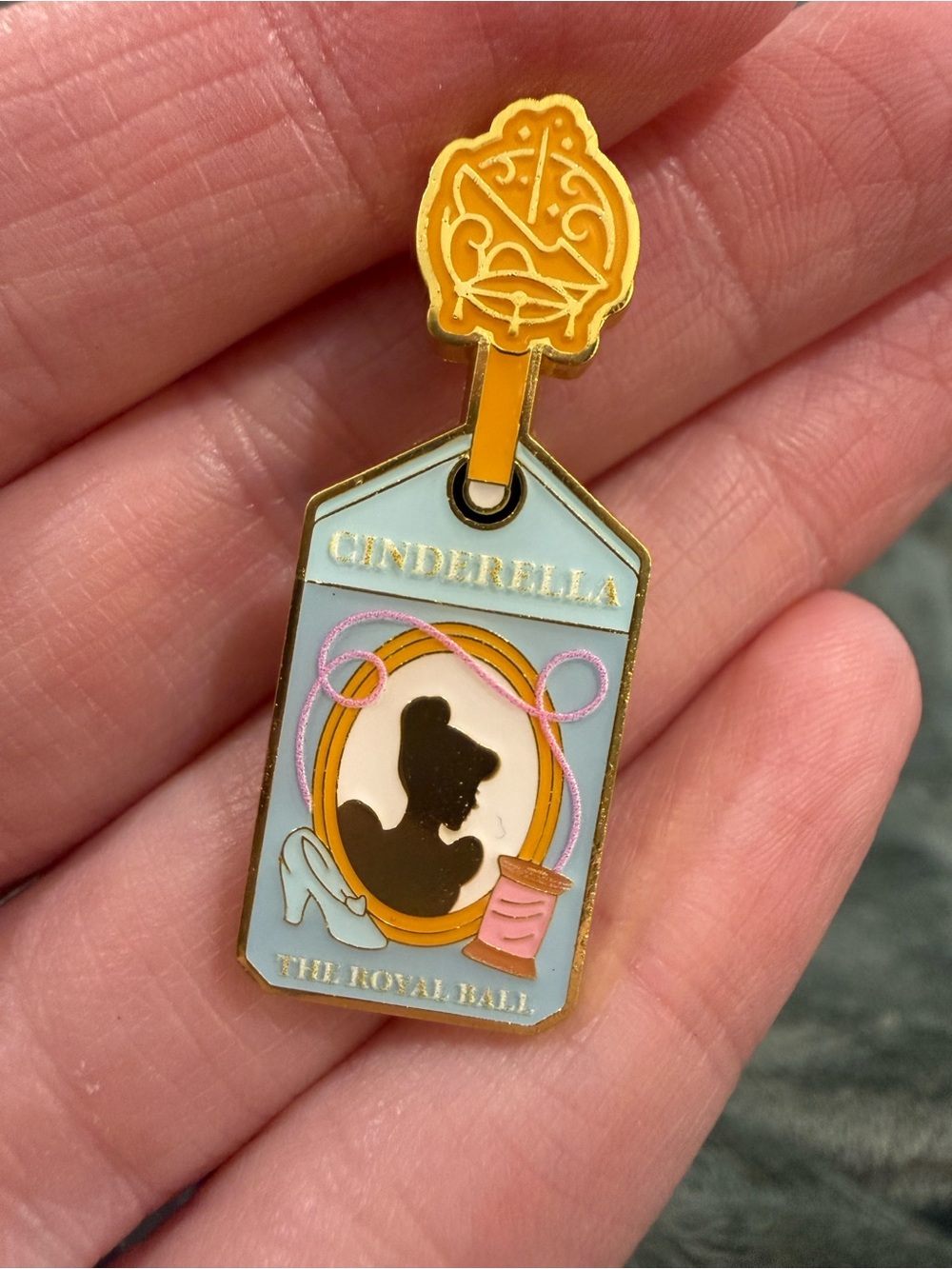 Disney Cinderella Enamel Brooch in Light Blue, Gold, Pink and Cream